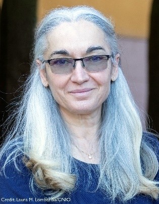 Professor Eva Nogales profile pic